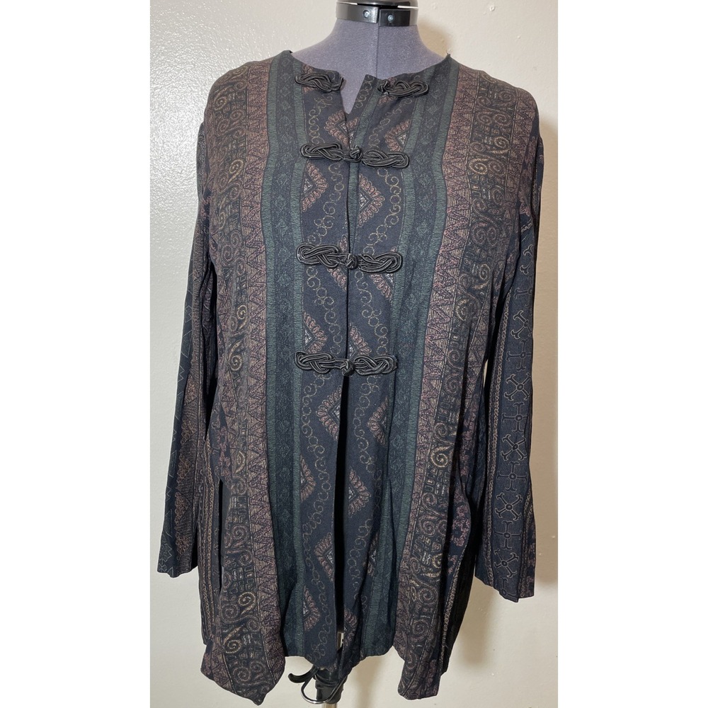 Vintage R&M Richards Black Baroque Print goth style button front top in size 18